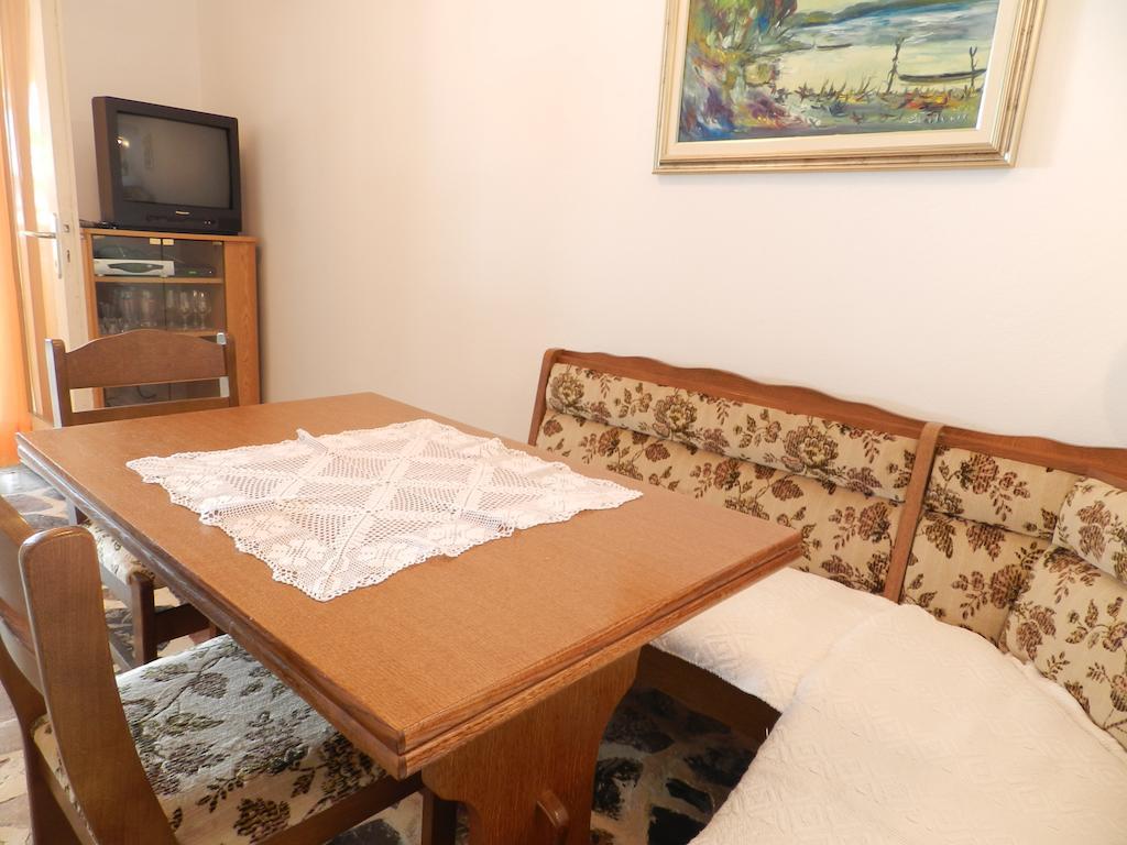 Apartment Mihalj Jadrija-Ground Floor חדר תמונה